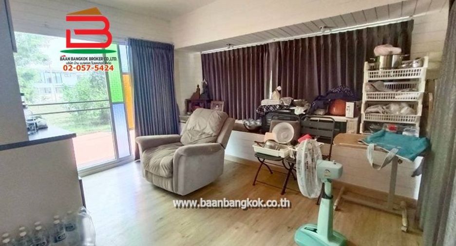 For sale land in Sam Khok, Pathum Thani