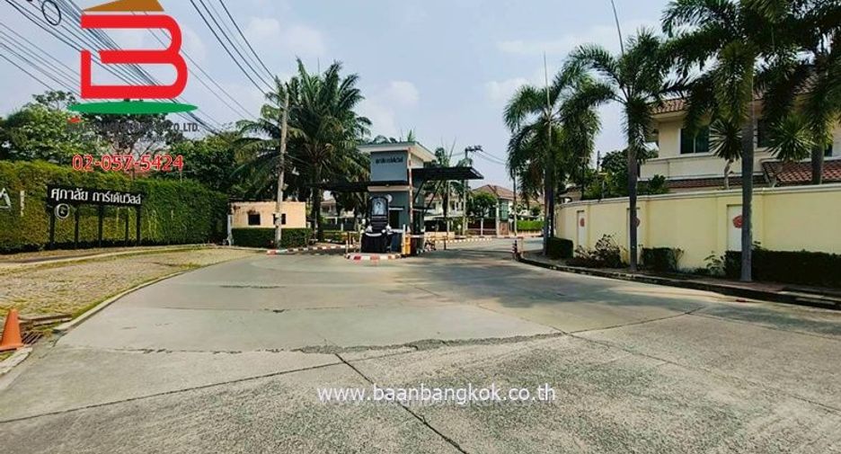 For sale 3 bedrooms house in Mueang Pathum Thani, Pathum Thani