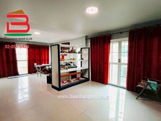 For sale 3 bedrooms house in Mueang Pathum Thani, Pathum Thani