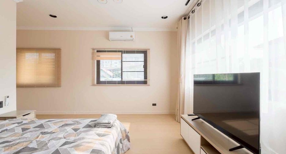 For rent 5 bedrooms villa in Bang Lamung, Chonburi