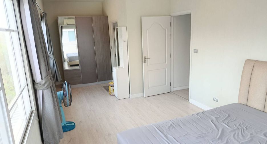 For rent 3 bedrooms house in Lat Krabang, Bangkok