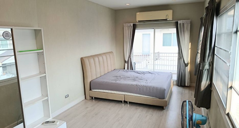 For rent 3 bedrooms house in Lat Krabang, Bangkok