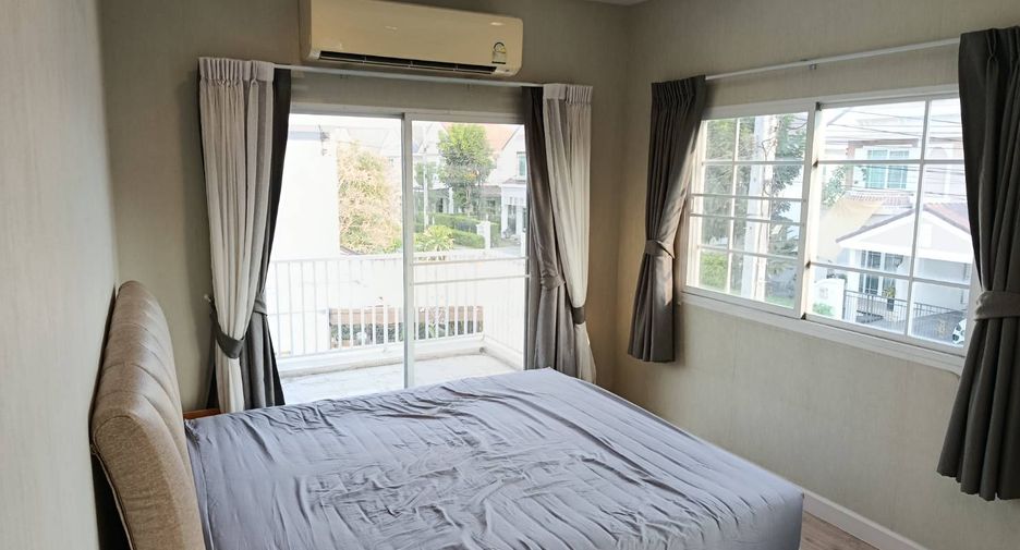 For rent 3 bedrooms house in Lat Krabang, Bangkok