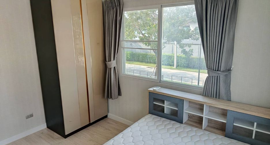For rent 3 bedrooms house in Lat Krabang, Bangkok
