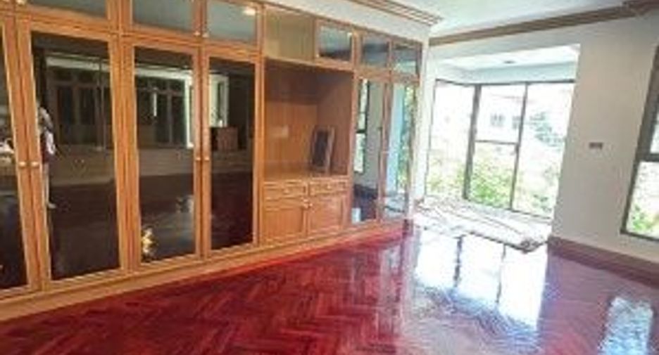 Casa en alquiler de 5 habitaciones en Prawet, Bangkok