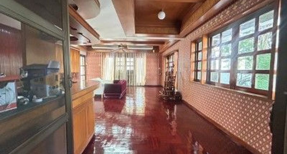 Casa en alquiler de 5 habitaciones en Prawet, Bangkok