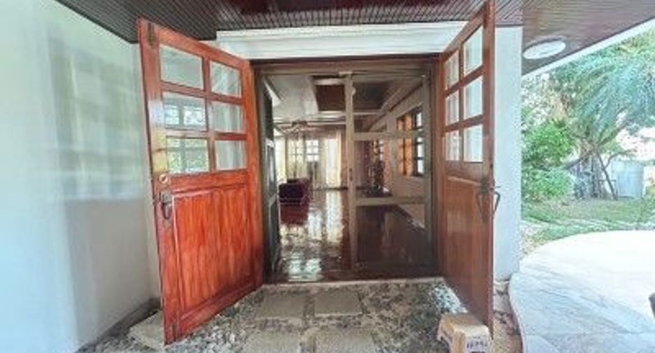 Casa en alquiler de 5 habitaciones en Prawet, Bangkok