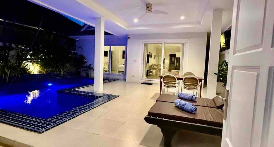 For sale 2 ベッドルーム villa in Bang Lamung, Chonburi