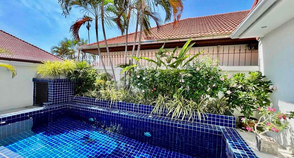 For sale 2 ベッドルーム villa in Bang Lamung, Chonburi