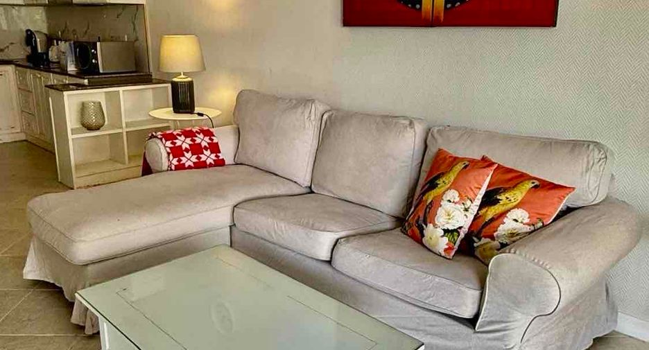 For sale 2 ベッドルーム villa in Bang Lamung, Chonburi