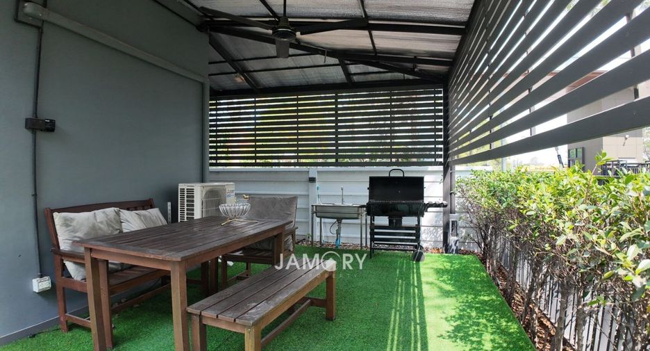 À vendre 4 chambres maison à East Pattaya, Pattaya