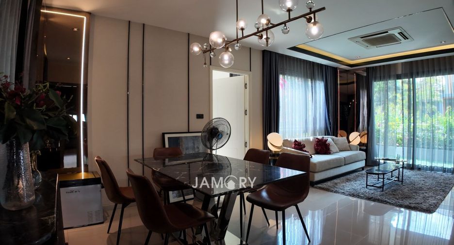 À vendre 4 chambres maison à East Pattaya, Pattaya