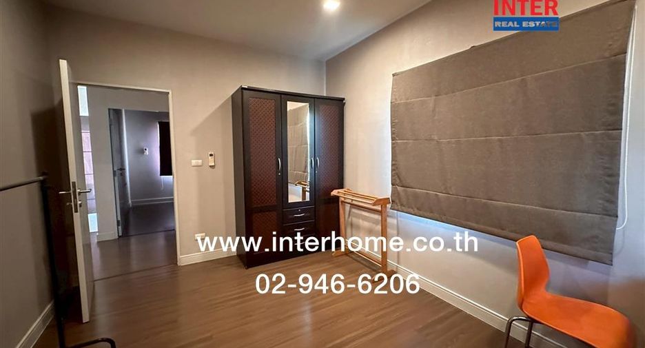 For sale 3 bedrooms house in Mueang Pathum Thani, Pathum Thani