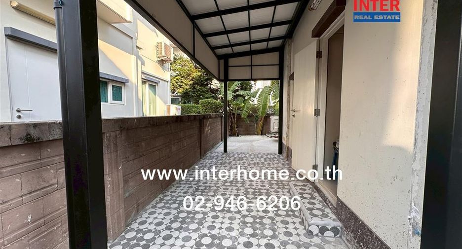 For sale 3 bedrooms house in Mueang Pathum Thani, Pathum Thani
