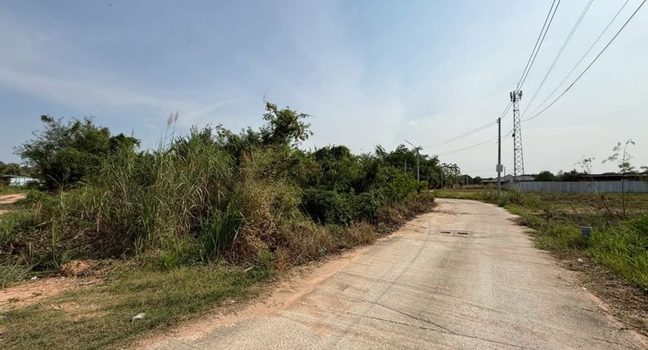 出售 土地 在 Si Racha, Chon Buri