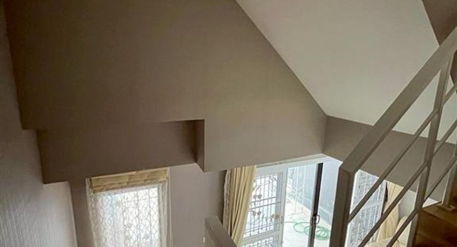 For rent and for sale 4 bedrooms townhouse in Bueng Kum, Bangkok