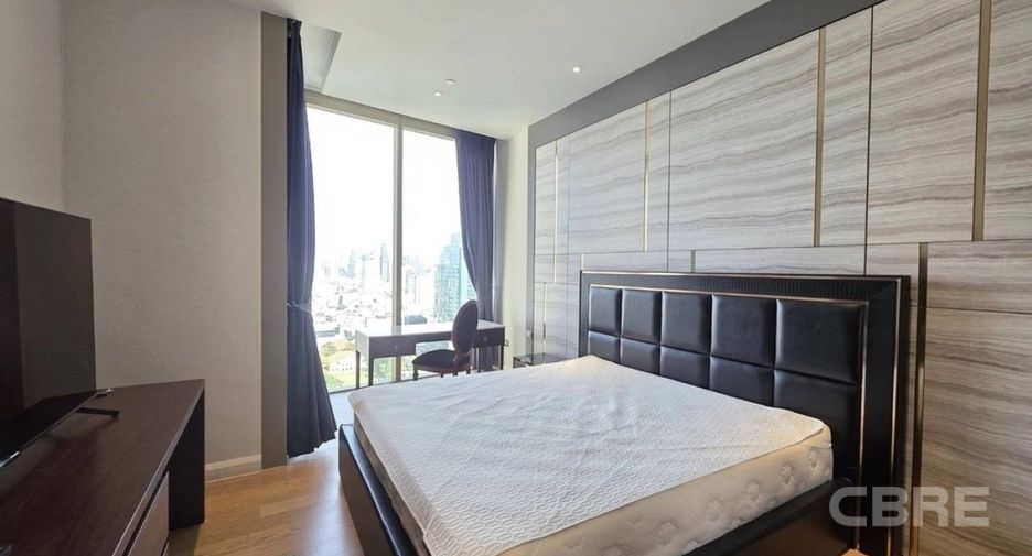 For rent 2 bedrooms condo in Khlong San, Bangkok