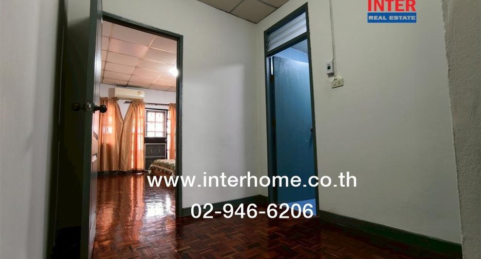 For sale 2 bedrooms townhouse in Khlong Sam Wa, Bangkok
