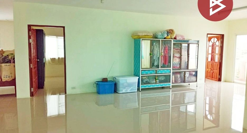 For sale 4 bedrooms retail Space in Si Satchanalai, Sukhothai