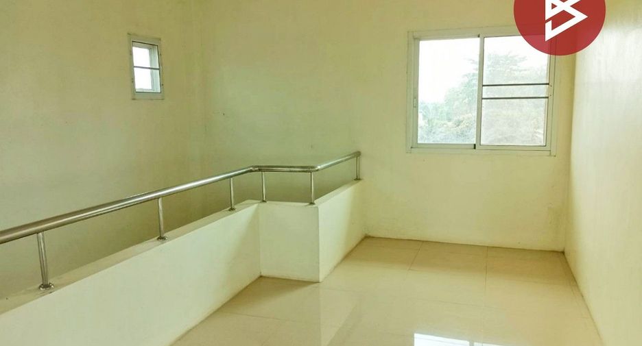 For sale 4 bedrooms retail Space in Si Satchanalai, Sukhothai