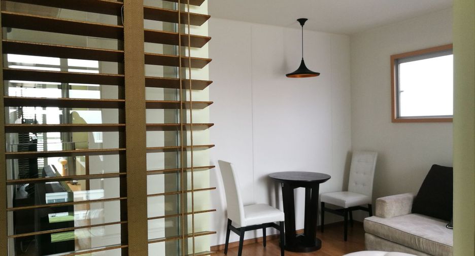 For rent 1 bed condo in Watthana, Bangkok