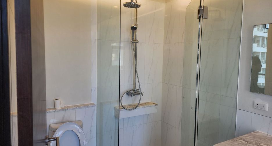 For sale 2 bedrooms condo in Sathon, Bangkok