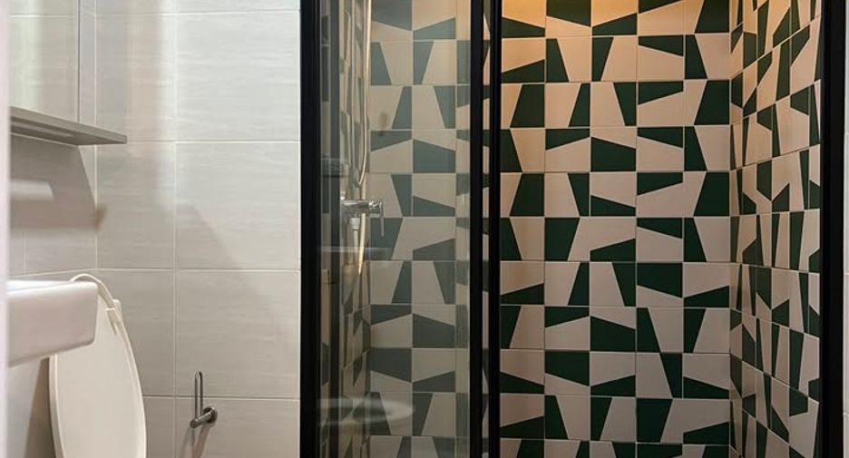 À vendre 1 chambre condo à Khlong Toei, Bangkok