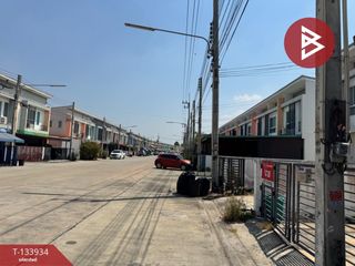 For sale 2 bedrooms townhouse in Bang Pakong, Chachoengsao