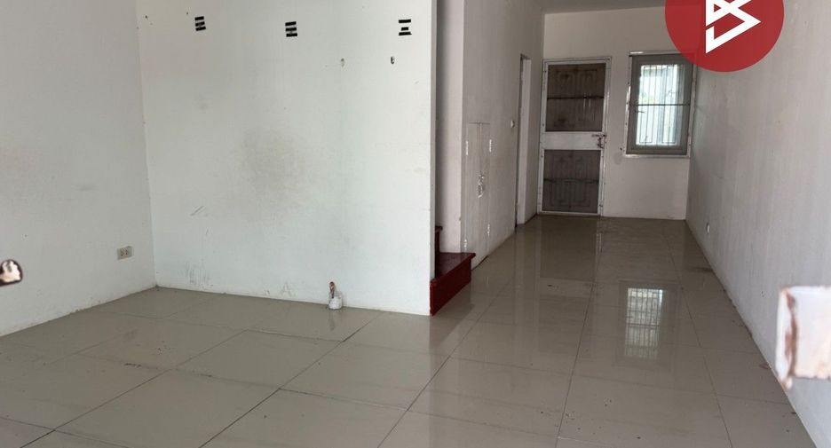 For sale 2 bedrooms townhouse in Bang Pakong, Chachoengsao