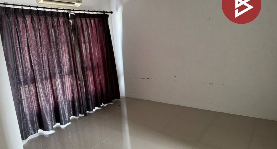 For sale 2 bedrooms townhouse in Bang Pakong, Chachoengsao