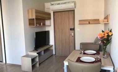 Condo en alquiler de 1 habitaciones en Bang Na, Bangkok