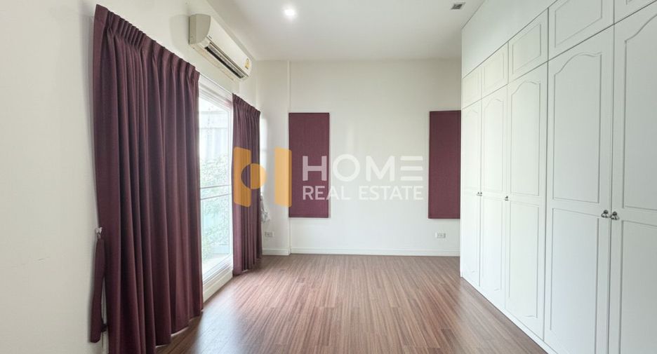 For sale 3 bedrooms townhouse in Prawet, Bangkok