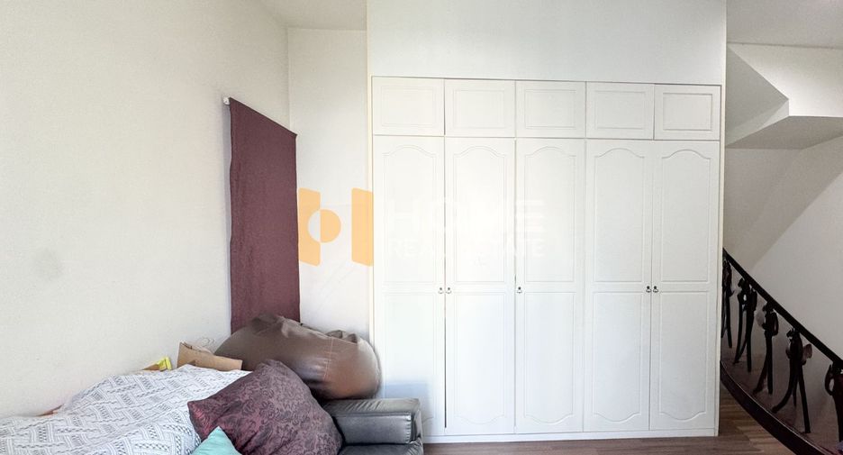 For sale 3 bedrooms townhouse in Prawet, Bangkok