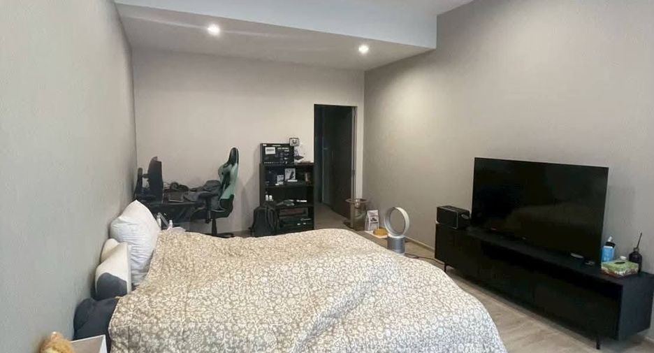 For sale 3 bedrooms house in Suan Luang, Bangkok