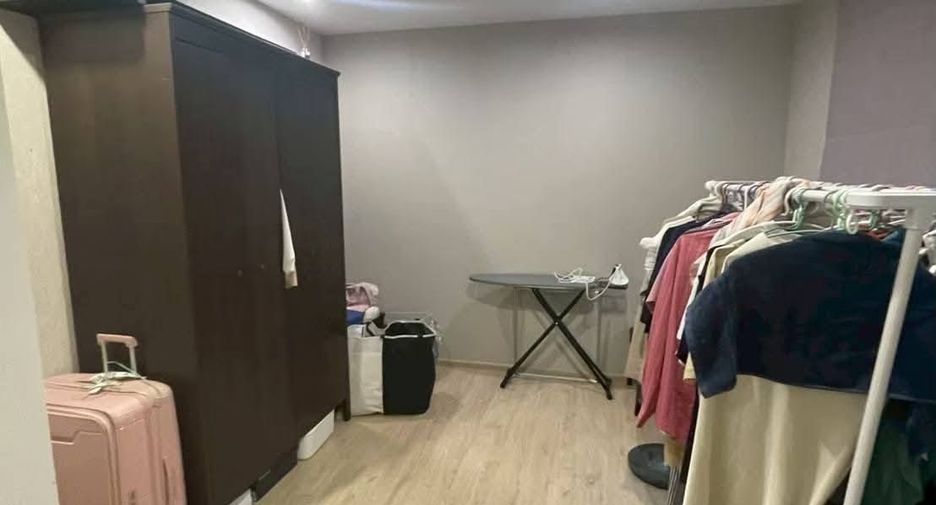 For sale 3 bedrooms house in Suan Luang, Bangkok