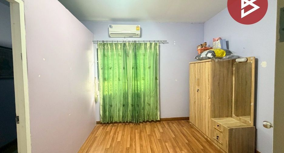 Reihenhaus zum Kauf mit 2 Zimmer in Si Racha, Chonburi