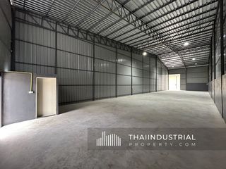 Almacén en alquiler en Si Racha, Chonburi