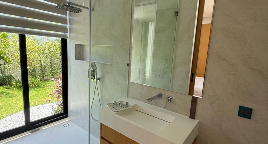 For sale 5 bedrooms villa in Thalang, Phuket