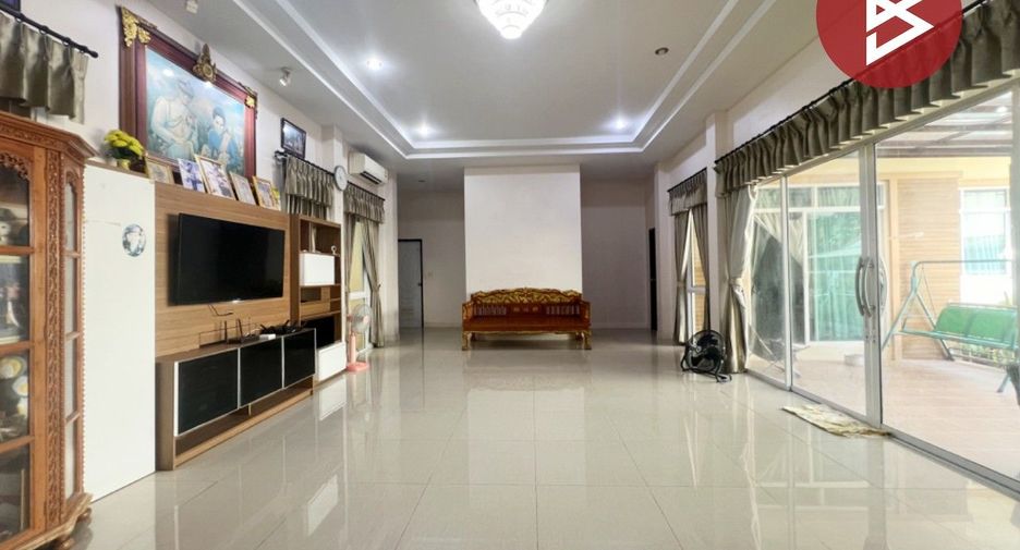 Haus zum Kauf mit 3 Zimmer in Thung Khru, Bangkok
