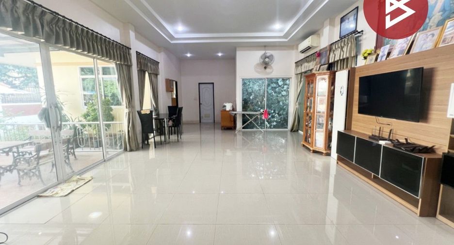 Haus zum Kauf mit 3 Zimmer in Thung Khru, Bangkok