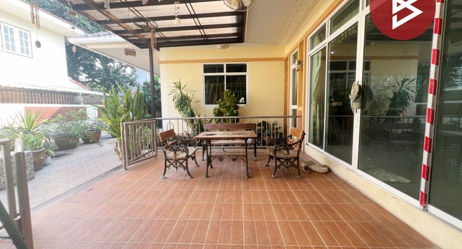Haus zum Kauf mit 3 Zimmer in Thung Khru, Bangkok
