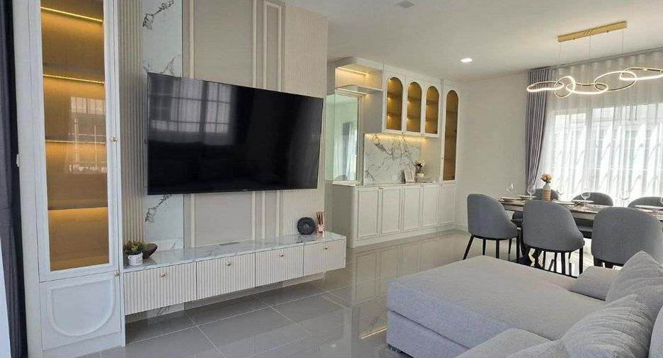 For rent 4 bedrooms house in Mueang Samut Prakan, Samut Prakan