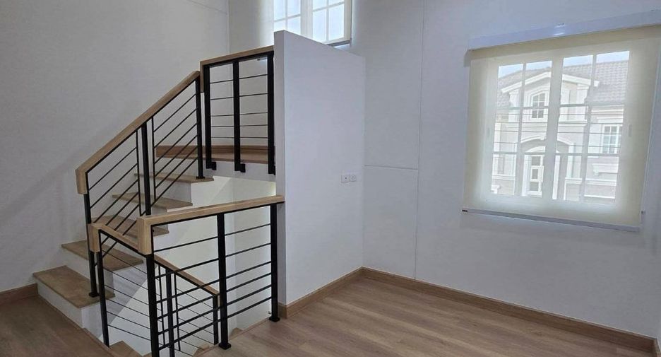 For rent 4 bedrooms house in Mueang Samut Prakan, Samut Prakan