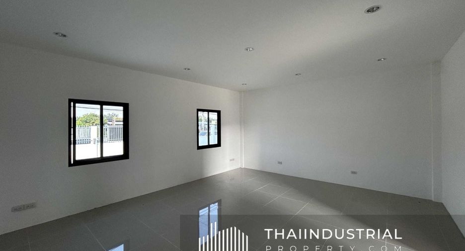For rent warehouse in Ban Bueng, Chonburi