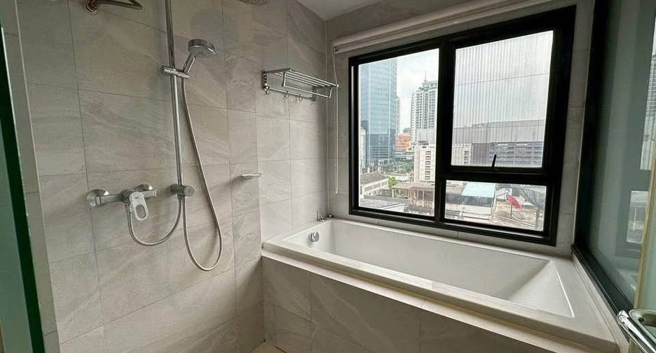 Продажа 2 спальни кондо в Щаттхана, Бангкок