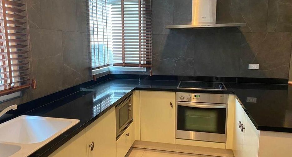 Wohnung zur Miete mit 3 Zimmer in Sathon, Bangkok