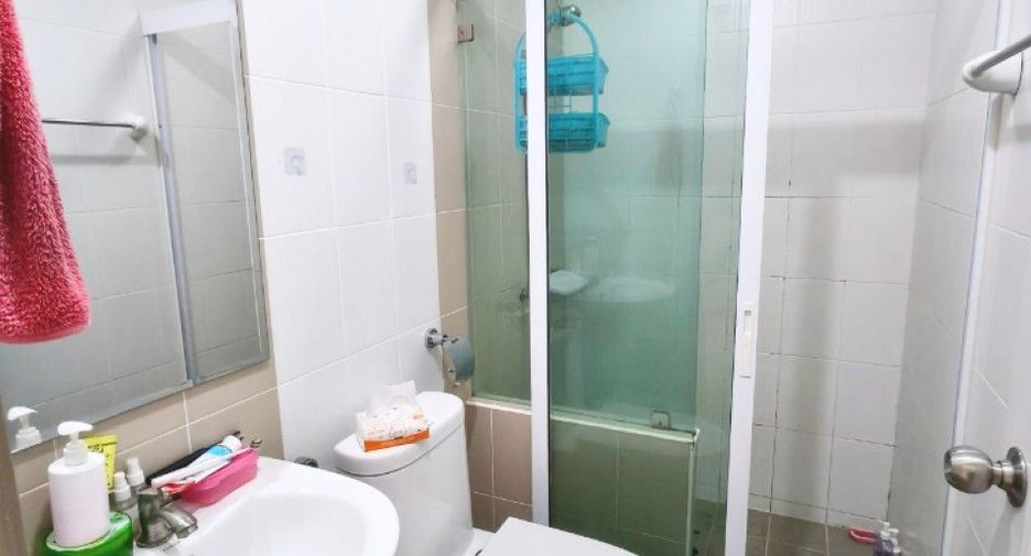 À vendre 2 chambres maison à Si Racha, Chonburi