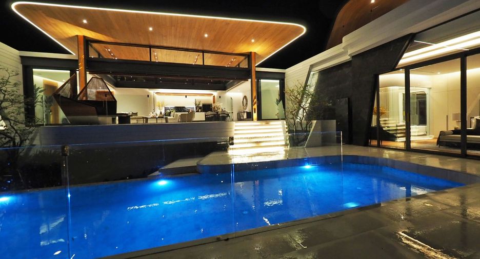 For sale 4 bedrooms villa in Thalang, Phuket