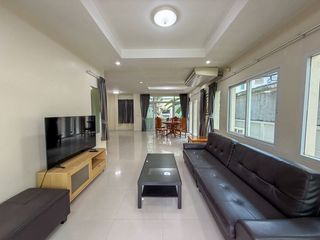 Casa en venta de 3 habitaciones en Si Racha, Chonburi