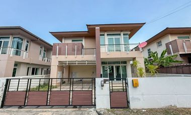 For sale 3 bedrooms house in Si Racha, Chonburi